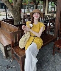 Set623- Set áo vàng quần đũi màu trắng tặng kèm belt