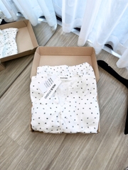 Set960- Set tăm trắng hoa đen dáng cộc kèm đệm ngực