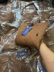 A459- Áo len cổ tròn màu nâu thêu ngựa hàng nhà may đủ tem