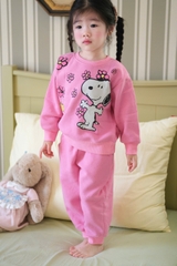 BN149- Bộ nỉ thu đông dài tay hoạ tiết Snopy hồng bé gái VNXK