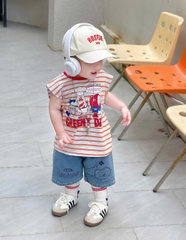 BT803-Bộ áo thun đỏ sát nách phối quần jean bébtrai TẶNG KÈM MŨ