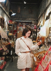 A124-Áo sơ mi tơ xếp ly ngực 2 màu hồng trắng