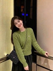 A694-Áo len thừng xanh lá thêu gấu hot hit
