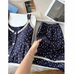 SET955-Set mặc nhà áo 2 dây hoa nhí phối quần cộc viền ren có sẵn đệm ngực