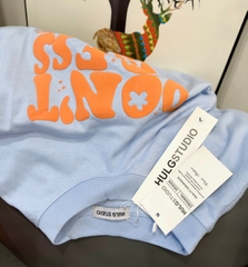 A519-Áo thun suông  xanh chữ cam mẫu mới hot 2026