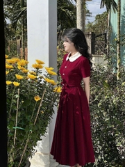 DAM142-VÁY DÀI XẾP LY NƠ EO CỔ SEN TRẮNG