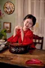 BT801-Bộ áo dài tơ bé gái 4 tà kèm ngọc bội