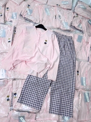 Set756- Bộ mặc nhà áo thun hồng dài tay phối quần suông kẻ