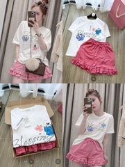 SET916-Set áo thun trắng in nơ phối quần short bèo hồng