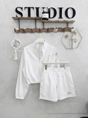 SET735-Bộ gió thể thao áo kéo khoá phối quần short 2 màu đen trắng