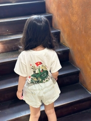 A237- áp phông trắng mẹ con  dịp lễ Yêu Nươc