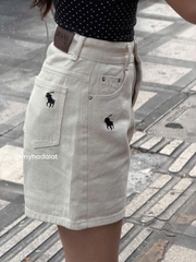 quan107- Quần short ngố màu be thêu đen mác da