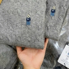 A403- Áo len vặn thừng thêu gấu Xám hàng nhà máy chuẩn khosiMaiLinh