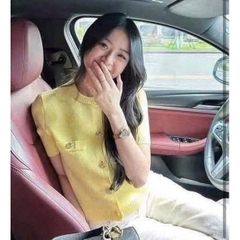 A409-Áo len dệt kim cộc tay đen cúc đồng
