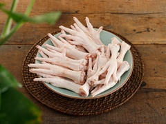 Chân gà chặt