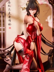 Mô hình Figure Luo Hong Falling Flower Red 1/6 BearPanda