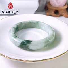 Vòng cẩm thạch A Myanmar - Ngọc phỉ thúy type A bản hẹ tròn xanh táo hoa bay ni 54 LM151 - Ngoc Quý