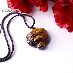 Mặt dây chuyền đầu hổ đá mắt hổ vàng nâu