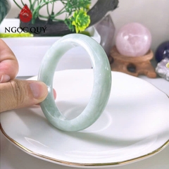 Vòng cẩm thạch A Myanmar - Ngọc phỉ thúy type A bản hẹ màu xanh táo ni 51-55 LM150- Ngoc Quý