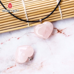 Mặt dây chuyền hình trái tim đá thạch anh hồng