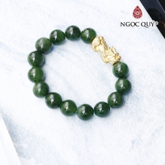 Vòng tay đá Ngọc bích tự nhiên phối charm - Mẫu VC0400 - Ngọc Quý