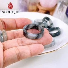 Nhẫn cẩm thạch A - Nhẫn phỉ thúy type A chất nếp băng màu gà đen LM50 - Ngọc Quý