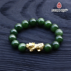 Vòng tay đá Ngọc bích tự nhiên phối charm - Mẫu VC0400 - Ngọc Quý