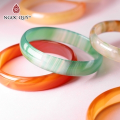Vòng tay nguyên khối đá mã não Ni52 Bản 10mm