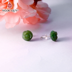 Bông tai hoa hồng đá ngọc bích nephrite