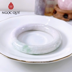 Vòng cẩm thạch A - Ngọc phỉ thúy type A bản hẹ - tròn bạch ngọc điểm bông xanh ni 53-55 mm LM148 - Ngoc Quý