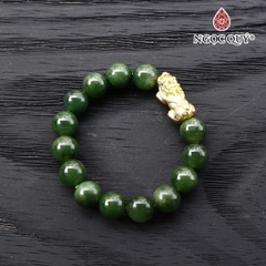 Vòng tay đá Ngọc bích tự nhiên phối charm - Mẫu VC0400 - Ngọc Quý