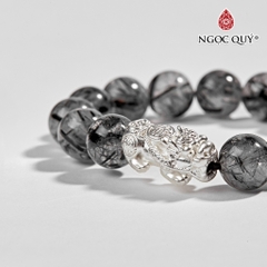 Vòng tay đá Thạch anh tóc tự nhiên phối charm - Mẫu VC1287 - Ngọc Quý