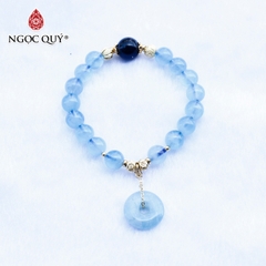 Vòng hải lam ngọc aquamarine phối đồng điếu charm bạc mạ vàng