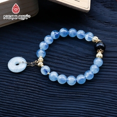 Vòng hải lam ngọc aquamarine phối đồng điếu charm bạc mạ vàng