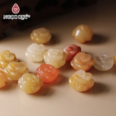 Charm đá hoa hồng xỏ vòng