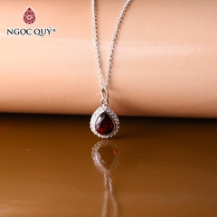 Mặt dây chuyền bạc đính đá Garnet hình giọt nước