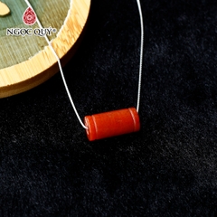 Mặt dây chuyền lu thống đá cẩm thạch huyết 9x18mm tặng dây bạc