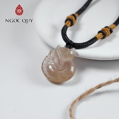 Mặt dây chuyền hồ ly đá thạch anh tóc vàng