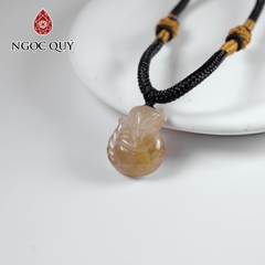 Mặt dây chuyền hồ ly đá thạch anh tóc vàng