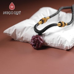 Mặt dây chuyền hoa mẫu đơn đá ruby Nam Phi