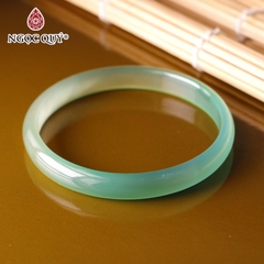 Vòng tay nguyên khối đá mã não Ni56 Bản 10mm