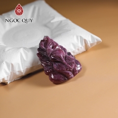 Mặt dây chuyền hồ ly đá ruby Nam Phi