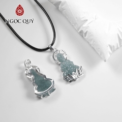 Mặt dây chuyền Phật Bà đá Lam ngọc type A bọc bạc 33x19mm