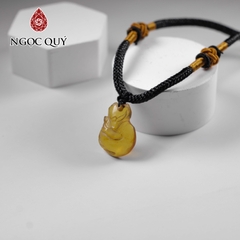 Mặt dây chuyền hồ ly hổ phách