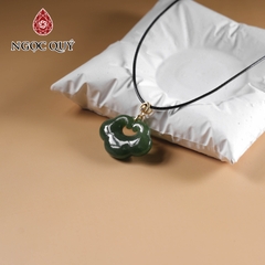 Mặt dây chuyền khóa như ý đá ngọc bích nephrite
