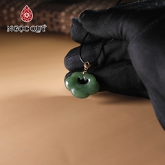 Mặt dây chuyền khóa như ý đá ngọc bích nephrite