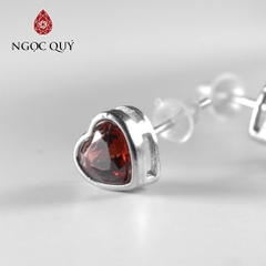 Bông tai mẫu trái tim đính đá garnet đỏ