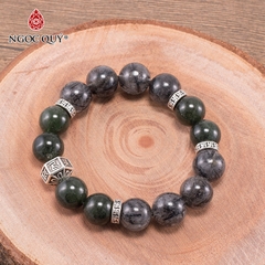 Vòng tay phong thủy đá thạch anh tóc xanh phối charm lục tự hạt 12mm