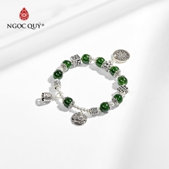 Vòng tay phong thủy đá ngọc bích phối charm hoa sen hạt 10mm