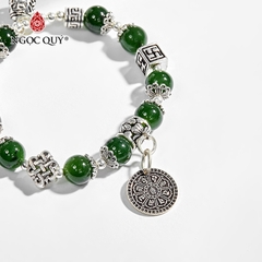 Vòng tay phong thủy đá ngọc bích phối charm hoa sen hạt 10mm